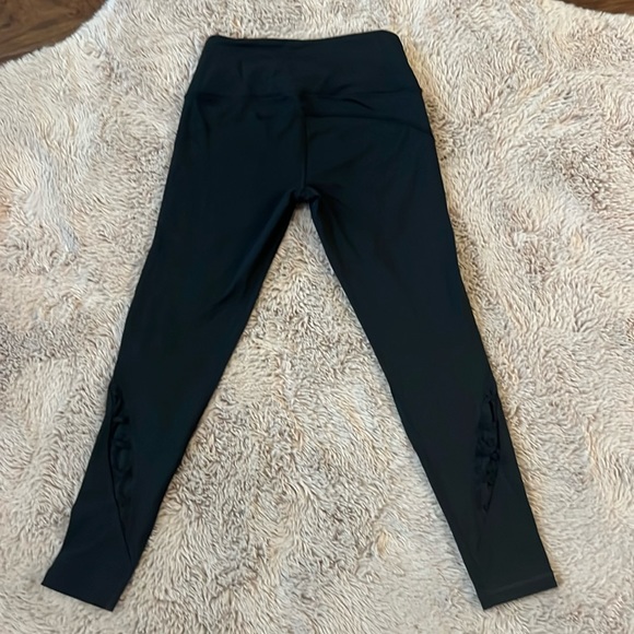 Victoria's Secret Pants - Victoria’s Secret Sport Knockout by VS Tights black workout leggings yoga pants